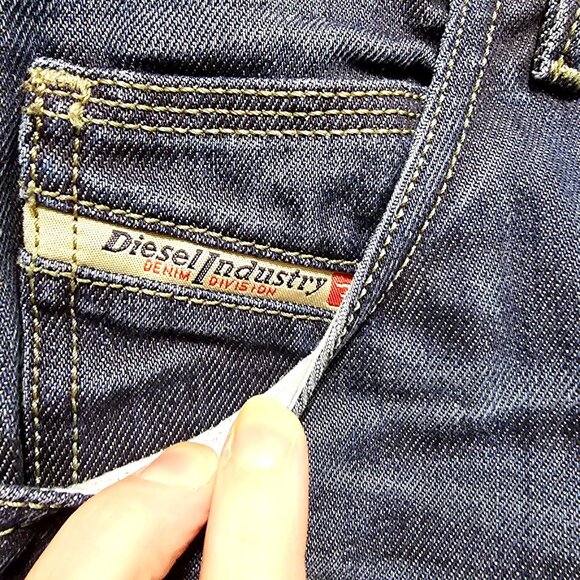 Men's Diesel Krooley W28 L30 Tapered Fit Slim Jeans Denim Division Dark Wash - Picture 3 of 14